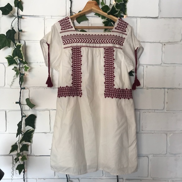 LOFT Dresses & Skirts - Ann Taylor LOFT embroidered shift dress
